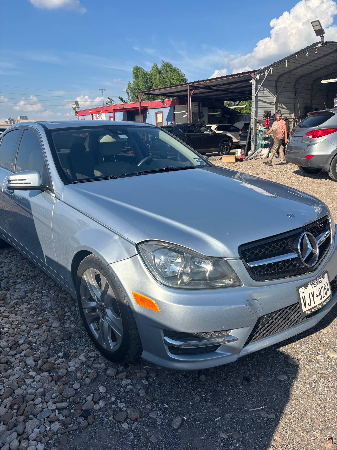 2013 Mercedes-Benz C250 photo 1