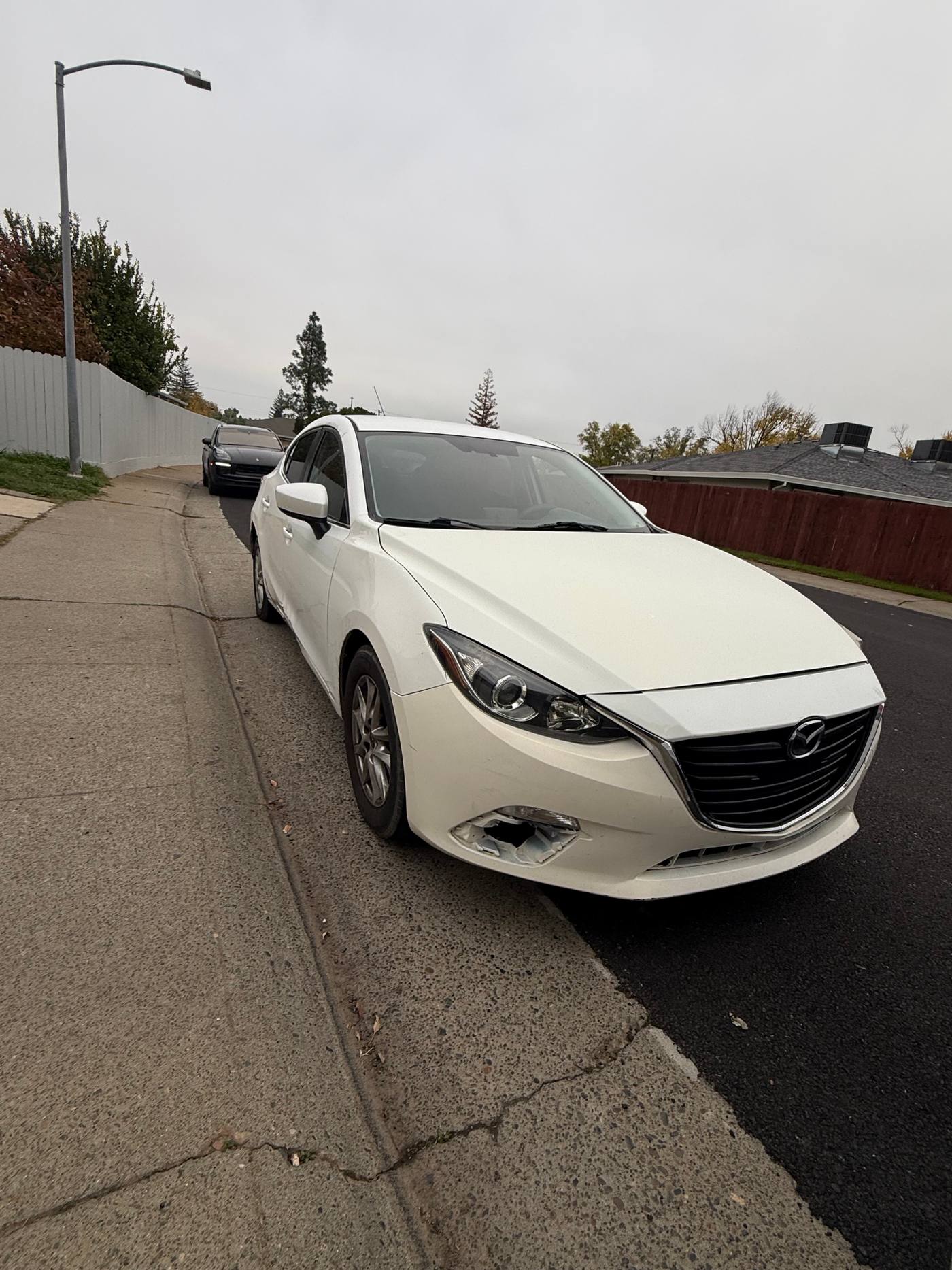 2016 Mazda 3 photo 1