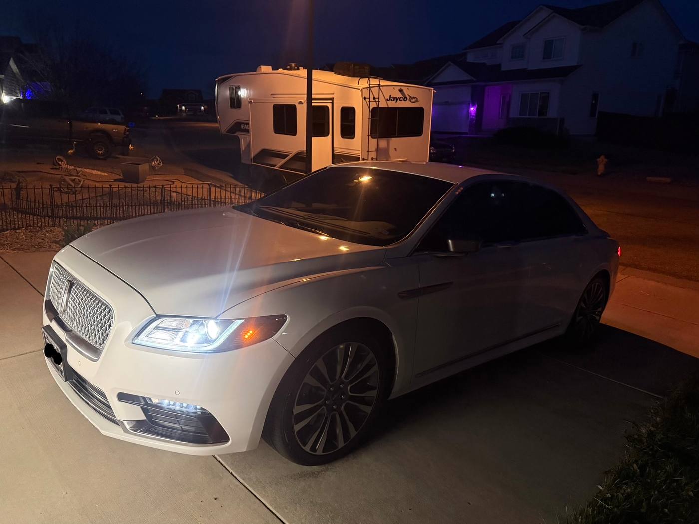 2020 Lincoln Continental  FWD photo 1