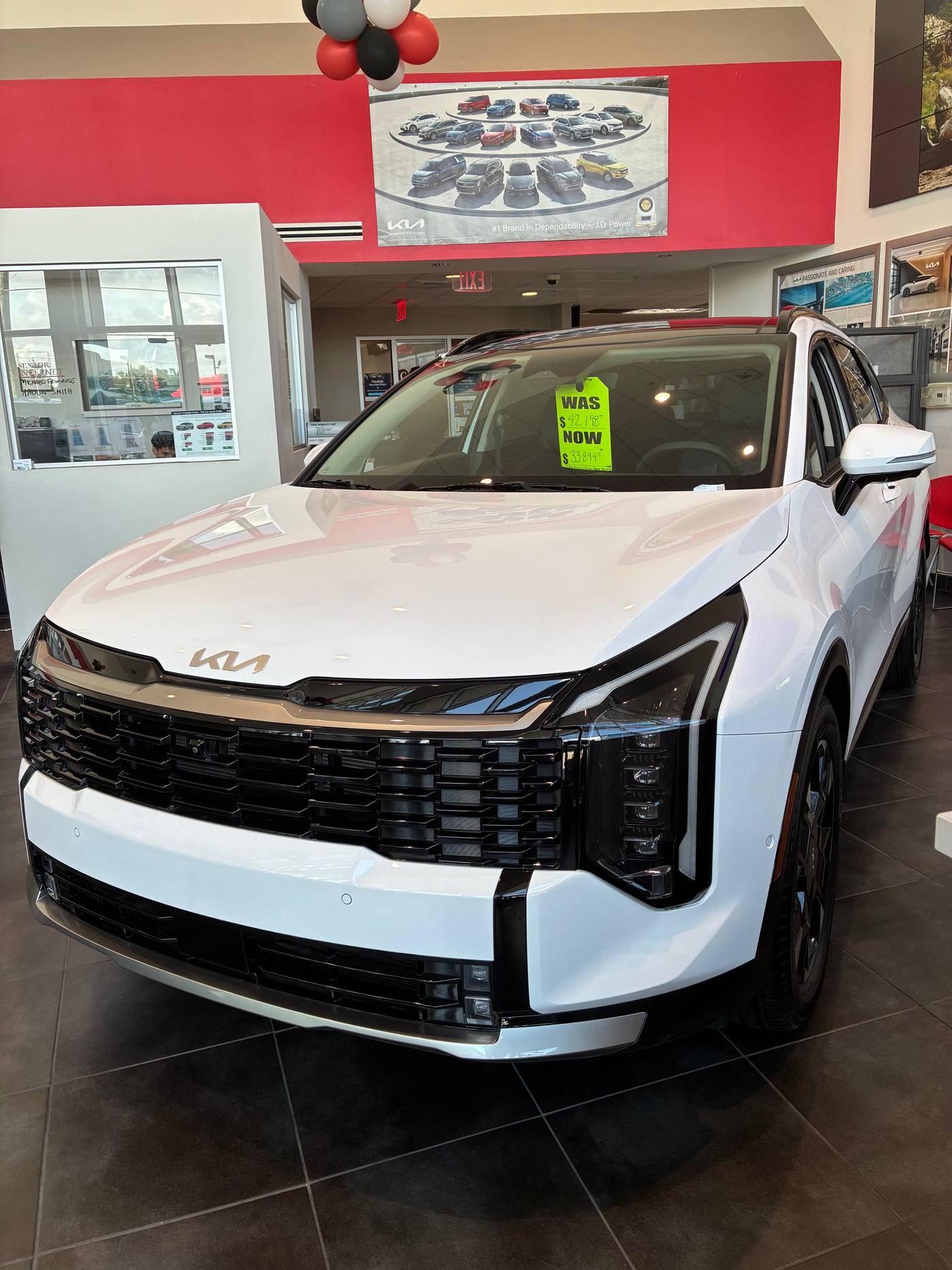 2026 Kia Sportage SX FWD photo 1