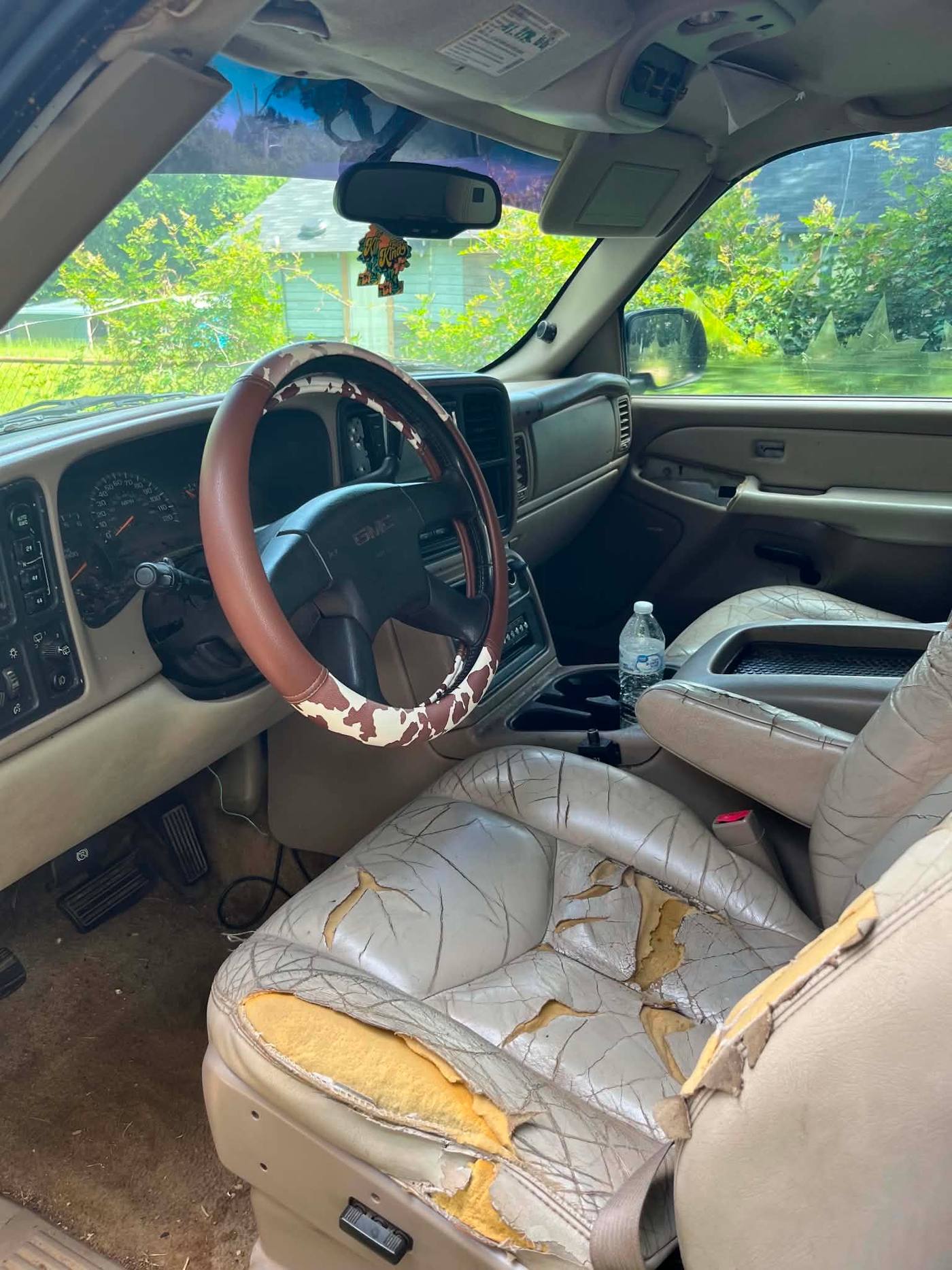2003 GMC Yukon 4WD photo 1
