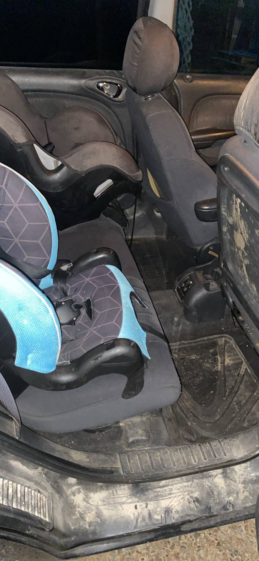 2004 Chrysler PT Cruiser photo 1