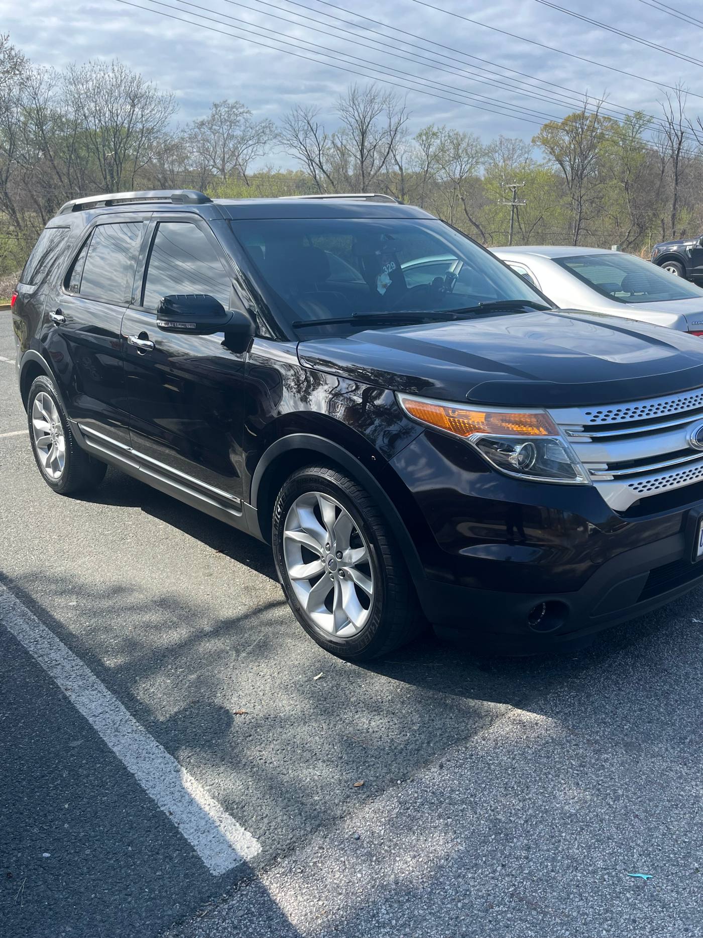 2013 Ford Explorer 2WD photo 1
