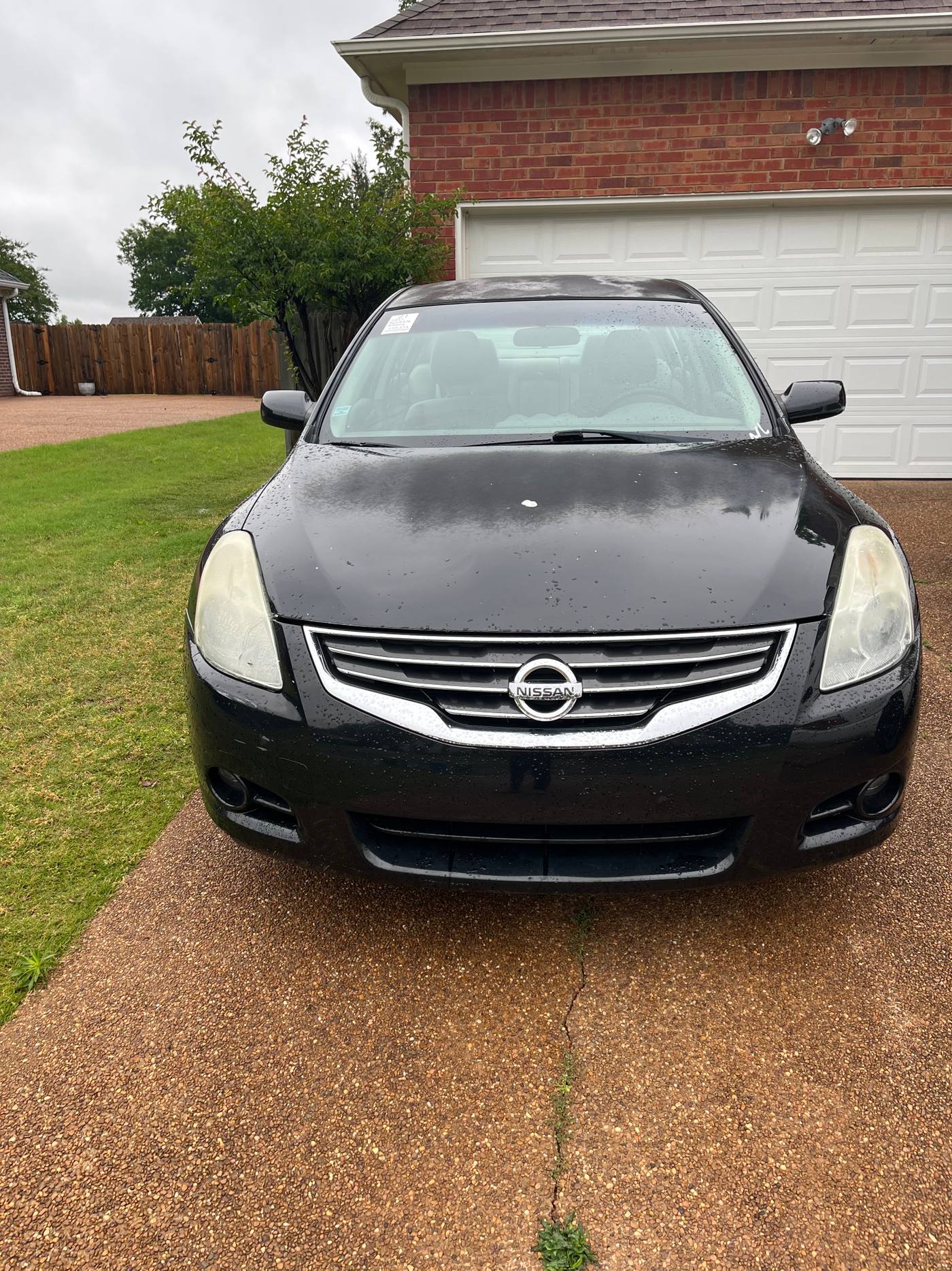 2011 Nissan Altima photo 1